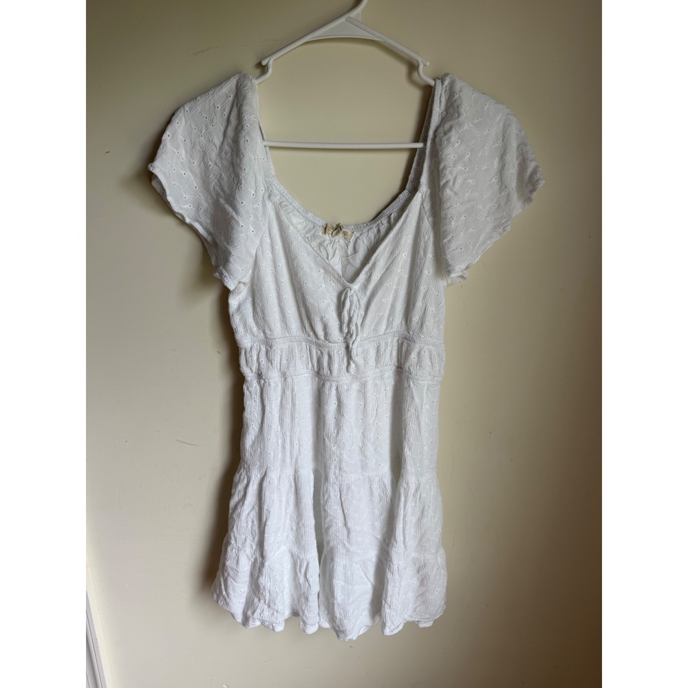 Rewind Womens White Eyelet Flutter Sleeve Tiered Boho Mini Dress Medium 0013